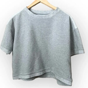 Under Armour Loose-Fit Cropped Short Sleeve Sweatshirt Top Gray Medium